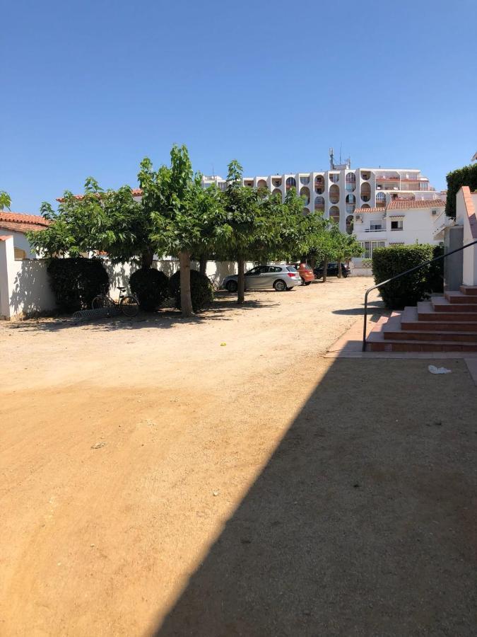 Vista Bahia 23 Empuriabrava Appartement Buitenkant foto